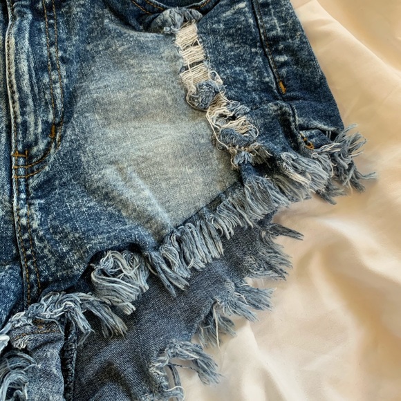 High Waisted Cheeky Distressed Denim Shorts - Picture 4 of 8